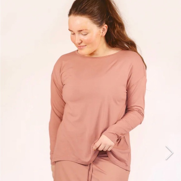 Butter Soft Boat Neck Tee-Burlwood - Picture 1 of 3